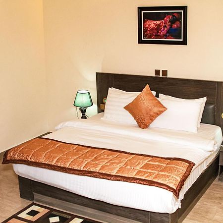 Beni Gold Hotel, Ikoyi Lagos Buitenkant foto
