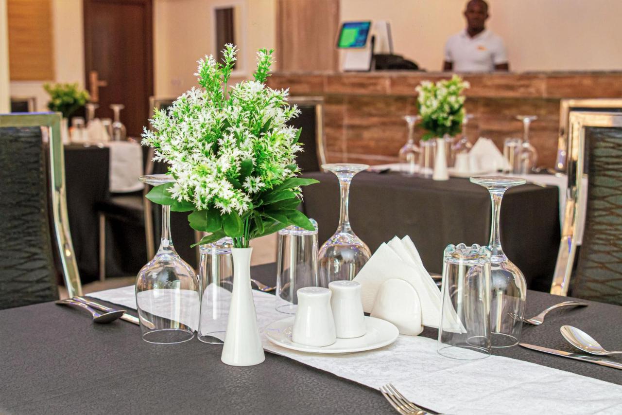 Beni Gold Hotel, Ikoyi Lagos Buitenkant foto